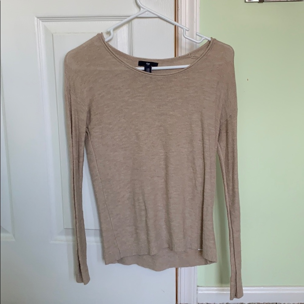 Gap sweater